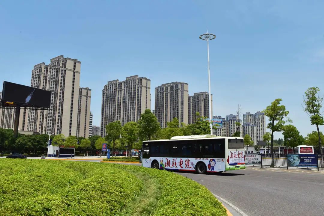 品牌煥新，夏日啟航 岳陽(yáng)登場(chǎng)，未來(lái)可期 #安全用電你我湘聯(lián)